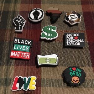 Shoe charms set of 10 ✊🏽 ✊🏾 ✊🏿